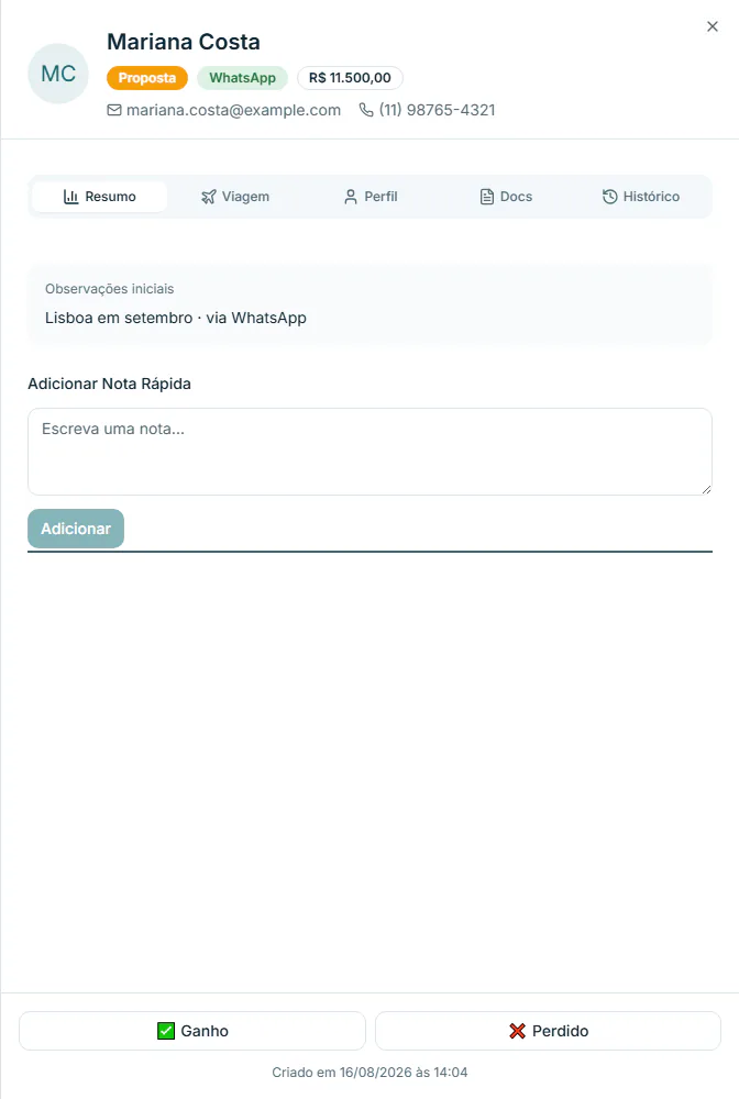 Perfil de lead no CRM da ViajaHUB com origem WhatsApp, valor, observações, histórico e ações comerciais